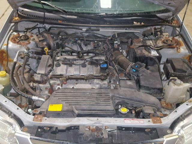 JM1BJ225320558373 - 2002 MAZDA PROTEGE DX SILVER photo 7