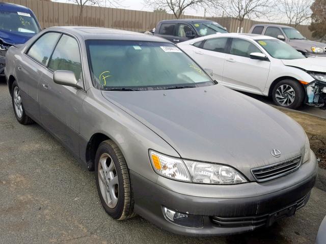 JT8BF28G610304034 - 2001 LEXUS ES 300 SILVER photo 1