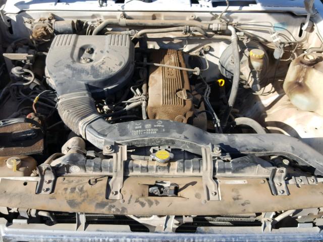 1N6SD11S9VC416957 - 1997 NISSAN TRUCK BASE WHITE photo 7