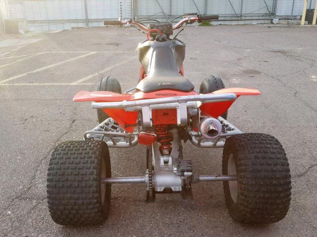 1HFTE30065A102622 - 2005 HONDA TRX450 R RED photo 9