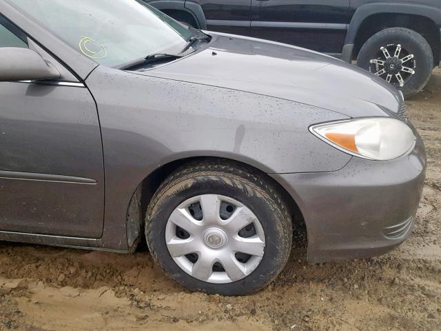 4T1BE32K33U654137 - 2003 TOYOTA CAMRY LE GRAY photo 9