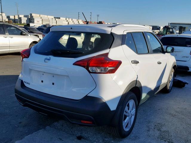 3N1CP5CU4JL542570 - 2018 NISSAN KICKS S WHITE photo 4