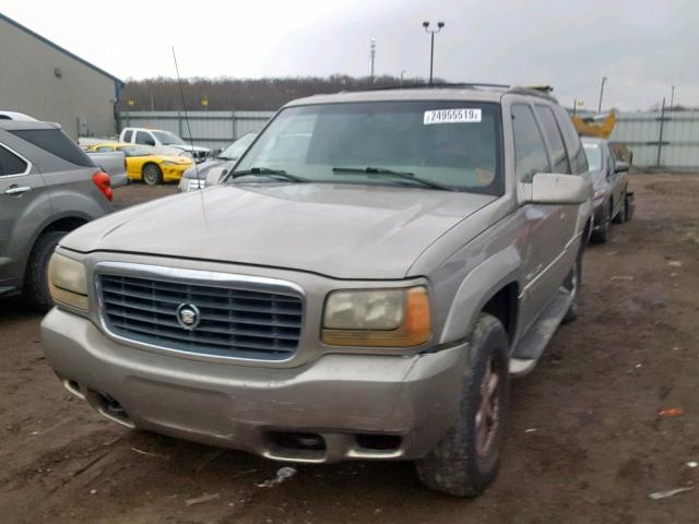 1GYEK13R7XR407278 - 1999 CADILLAC ESCALADE GOLD photo 2