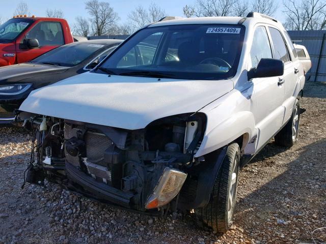 KNDJE723897632786 - 2009 KIA SPORTAGE L WHITE photo 2