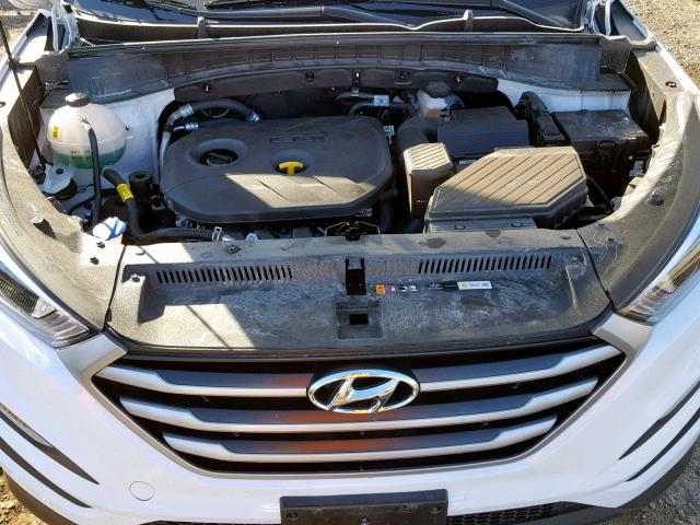 KM8J3CA40JU768033 - 2018 HYUNDAI TUCSON LIM WHITE photo 7