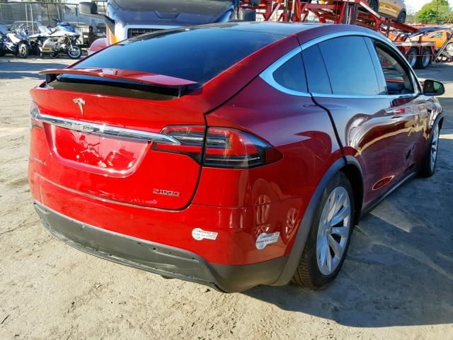 5YJXCDE29GF030052 - 2016 TESLA MODEL X RED photo 4