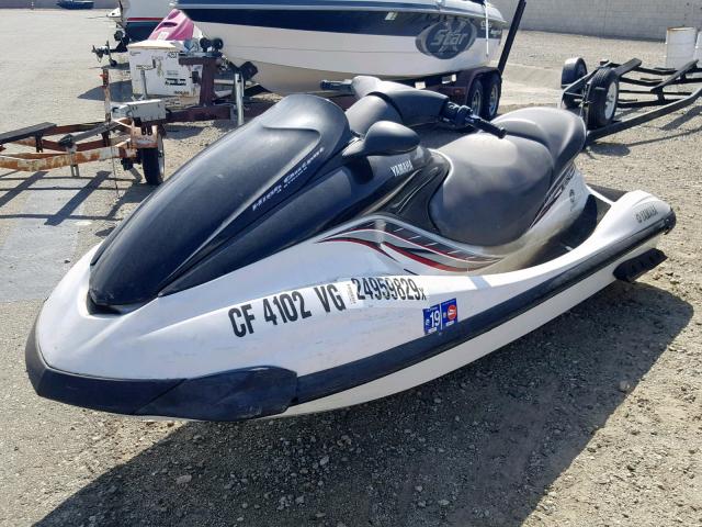 YAMA3619L405 - 2005 YAMAHA MARINE LOT WHITE photo 2