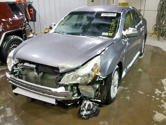 4S3BMBC6XA3214308 - 2010 SUBARU LEGACY 2.5 SILVER photo 2