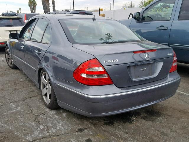 WDBUF83J26X189509 - 2006 MERCEDES-BENZ E 500 4MAT GRAY photo 3