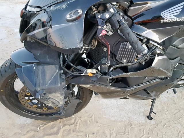 JH2PC40169K200301 - 2009 HONDA CBR600RR BLACK photo 9