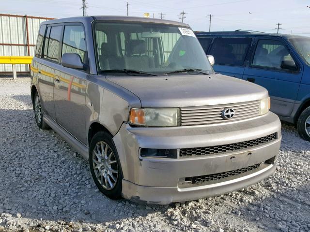 JTLKT324740147055 - 2004 TOYOTA SCION XB SILVER photo 1