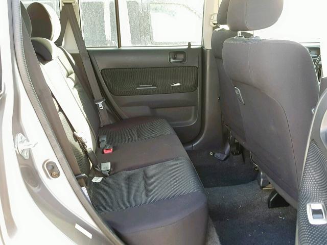 JTLKT324740147055 - 2004 TOYOTA SCION XB SILVER photo 6