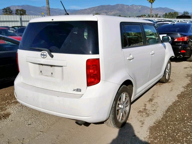 JTLZE4FE2A1111605 - 2010 TOYOTA SCION XB WHITE photo 4