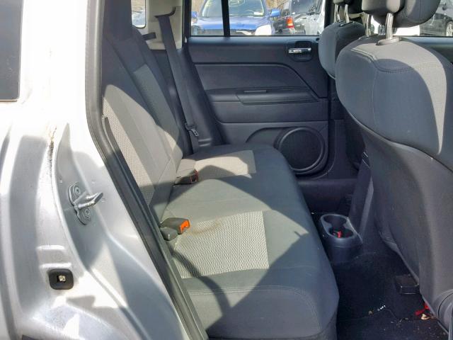 1J4NF4FB8AD553326 - 2010 JEEP COMPASS SP ვერცხლისფერი ფოტო 6