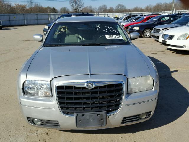 2C3KA53G86H411604 - 2006 CHRYSLER 300 TOURIN SILVER photo 9