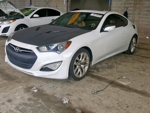 KMHHU6KJ5DU098971 - 2013 HYUNDAI GENESIS CO WHITE photo 2