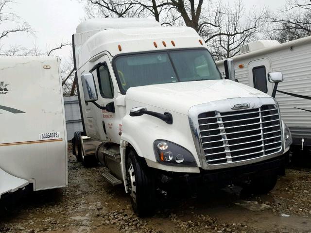 3AKJGLDVXJSJS1039 - 2018 FREIGHTLINER CASCADIA 1 WHITE photo 1