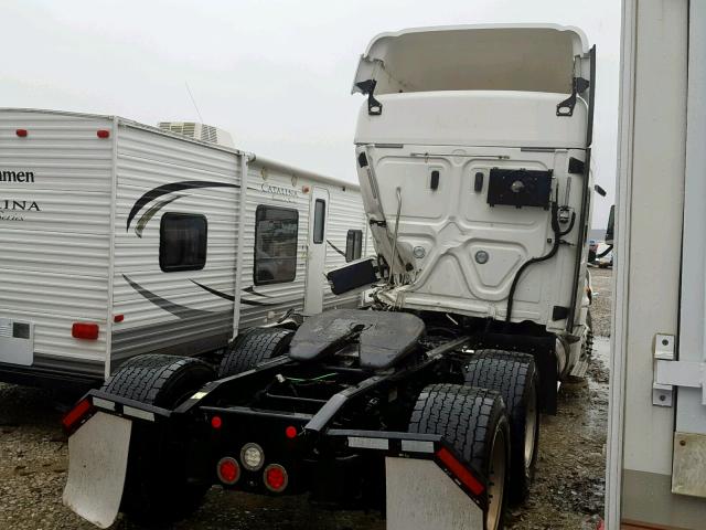 3AKJGLDVXJSJS1039 - 2018 FREIGHTLINER CASCADIA 1 WHITE photo 4