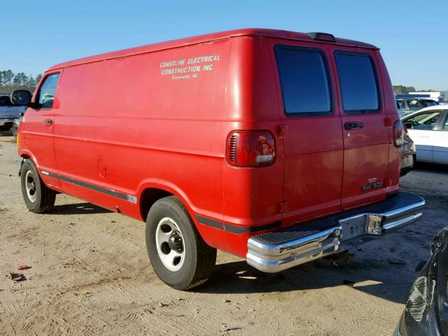 2D7HB11Y03K519131 - 2003 DODGE RAM VAN B1 RED photo 3