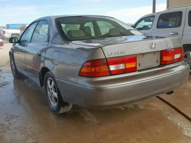 JT8BF28G7X5061944 - 1999 LEXUS ES 300 GRAY photo 3