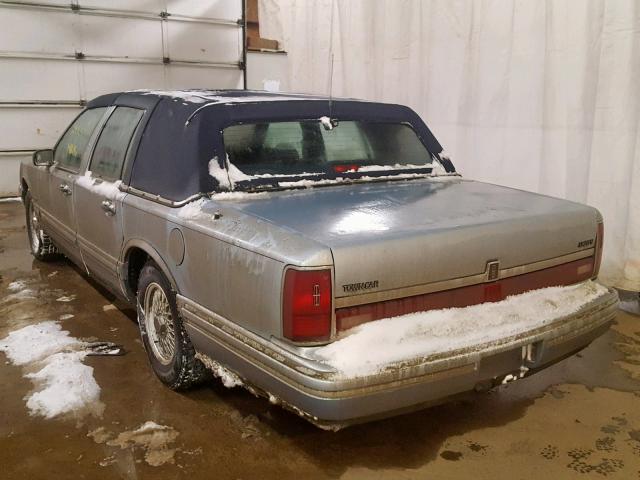 1LNLM83W6NY616161 - 1992 LINCOLN TOWN CAR C BLUE photo 3