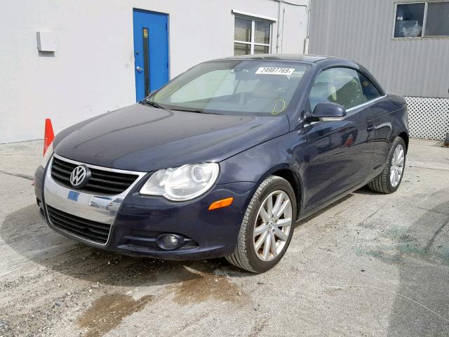 WVWFA71F27V030925 - 2007 VOLKSWAGEN EOS 2.0T L BLUE photo 2