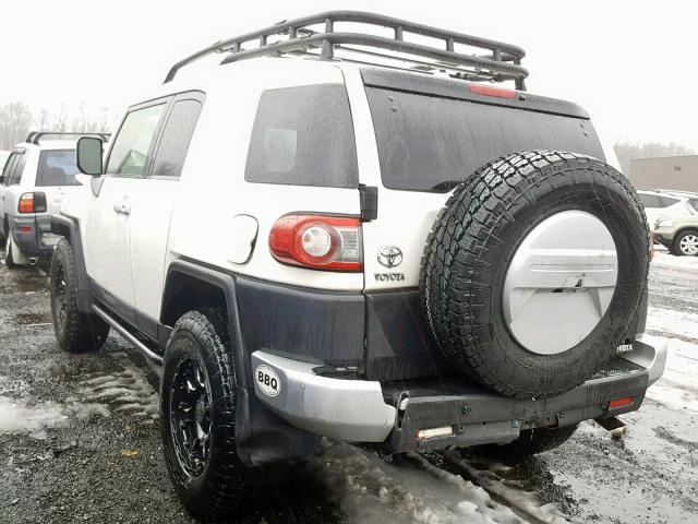 JTEBU4BF2CK146409 - 2012 TOYOTA FJ CRUISER WHITE photo 3