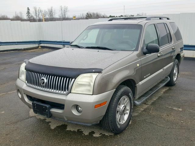 4M2DU86E62ZJ18621 - 2002 MERCURY MOUNTAINEE GRAY photo 2