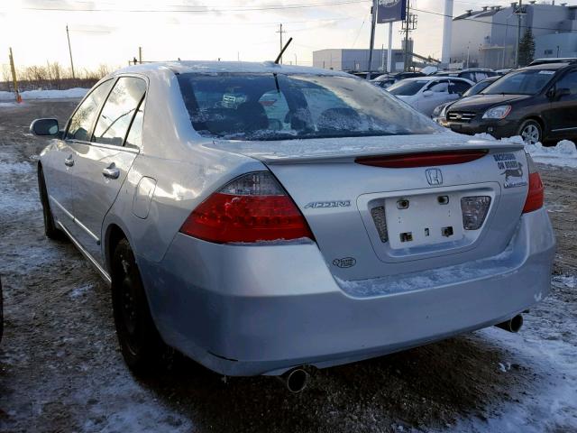 JHMCN36417C800064 - 2007 HONDA ACCORD HYB SILVER photo 3