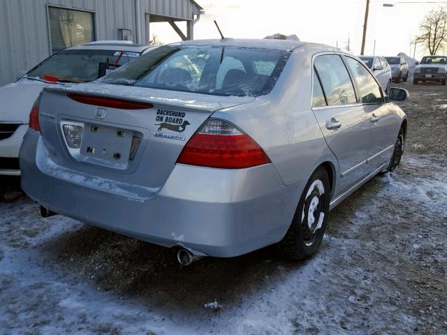 JHMCN36417C800064 - 2007 HONDA ACCORD HYB SILVER photo 4