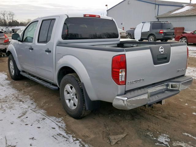 1N6AD0EVXAC435800 - 2010 NISSAN FRONTIER C SILVER photo 3