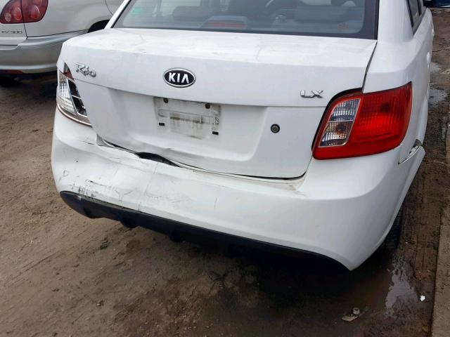 KNADH4A32B6929291 - 2011 KIA RIO BASE WHITE photo 9