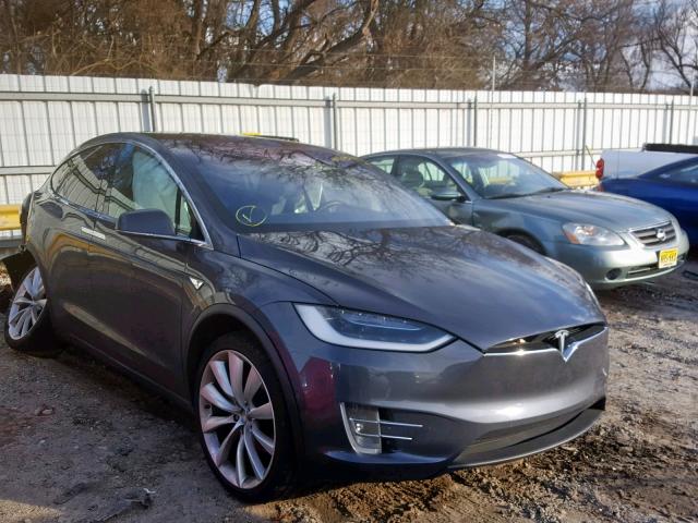 5YJXCAE20GF006947 - 2016 TESLA MODEL X GRAY photo 1