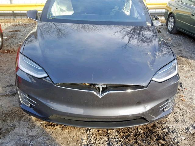 5YJXCAE20GF006947 - 2016 TESLA MODEL X GRAY photo 7