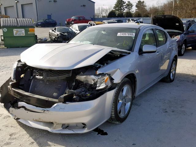 1B3BD2FG6BN541249 - 2011 DODGE AVENGER LU SILVER photo 2