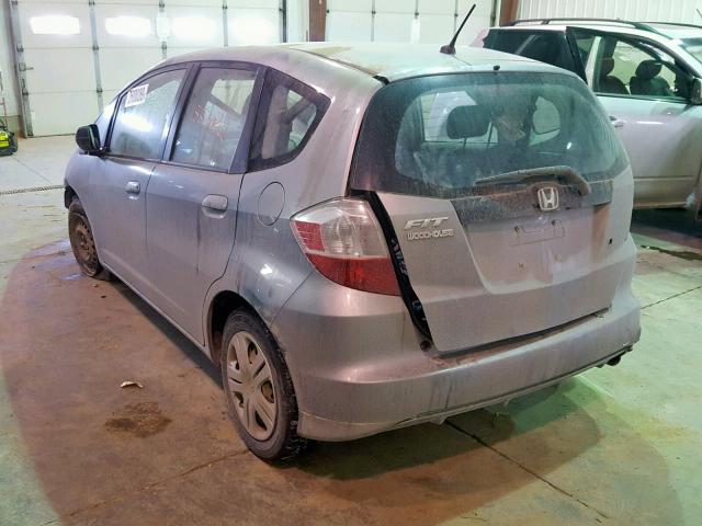 JHMGE8H25AC006332 - 2010 HONDA FIT SILVER photo 3