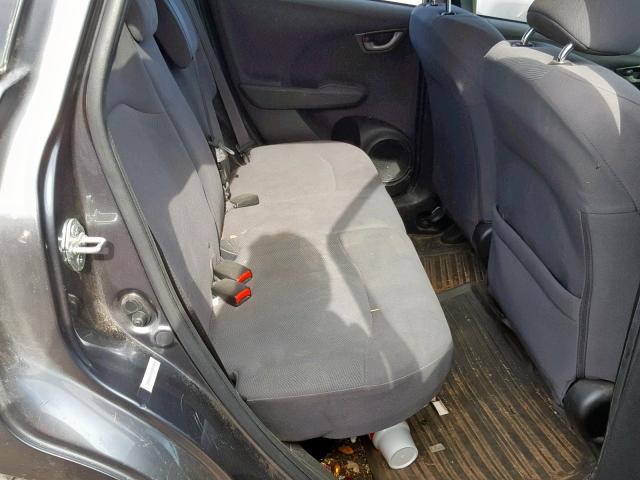 JHMGE8H34DC051954 - 2013 HONDA FIT GRAY photo 6