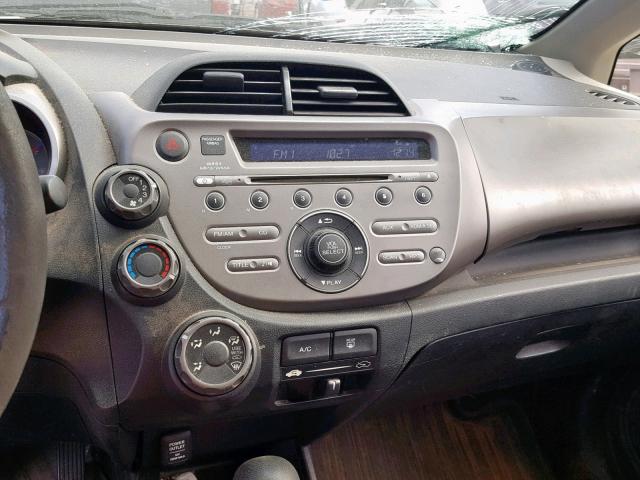 JHMGE8H34DC051954 - 2013 HONDA FIT GRAY photo 9