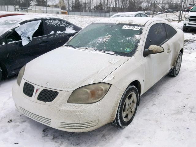 1G2AS18H197201462 - 2009 PONTIAC G5 WHITE photo 2