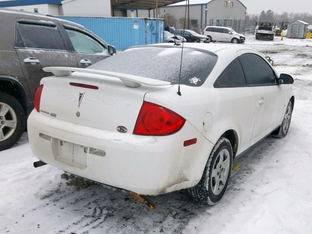 1G2AS18H197201462 - 2009 PONTIAC G5 WHITE photo 4