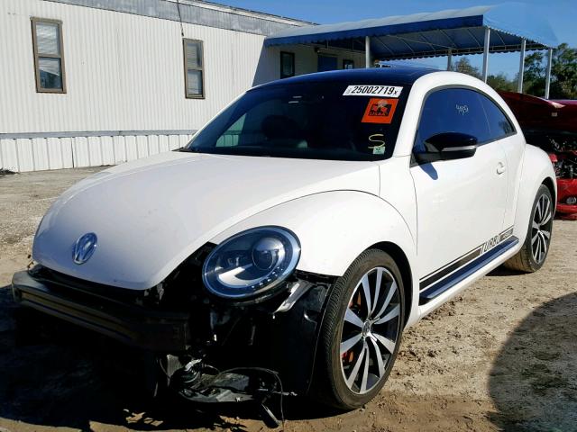 3VWV67AT0CM648572 - 2012 VOLKSWAGEN BEETLE TUR WHITE photo 2