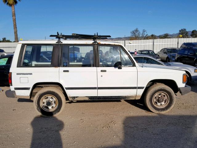 JACCH58E6L8908010 - 1990 ISUZU TROOPER WHITE photo 9