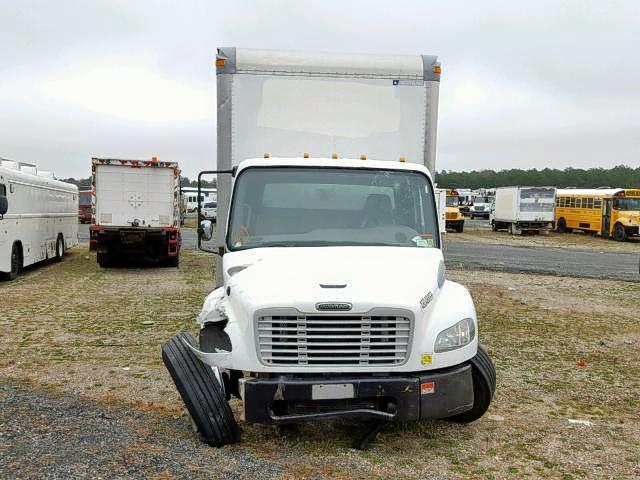 1FVACWDC37HX17351 - 2007 FREIGHTLINER M2 106 MED WHITE photo 9