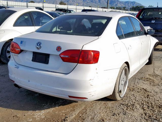 3VW1K7AJ8CM362381 - 2012 VOLKSWAGEN JETTA BASE Սպիտակ լուսանկար 4