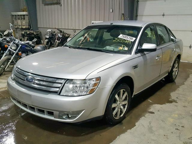 1FAHP24W28G141721 - 2008 FORD TAURUS SEL SILVER photo 2