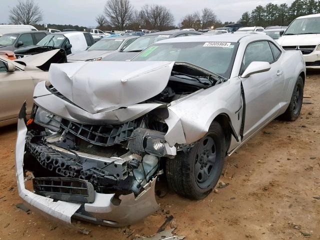 2G1FA1ED7B9141772 - 2011 CHEVROLET CAMARO LS SILVER photo 2