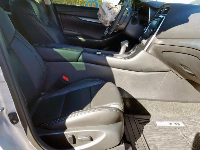 1N4AA6AP9GC392006 - 2016 NISSAN MAXIMA 3.5 SILVER photo 5