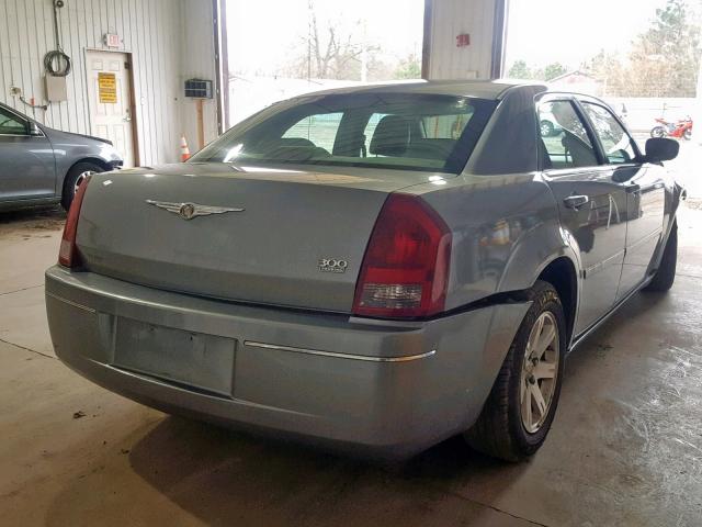 2C3KA53G16H258693 - 2006 CHRYSLER 300 TOURIN GRAY photo 4