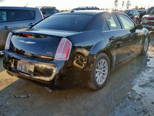 2C3CA6CT3BH594640 - 2011 CHRYSLER 300C BLACK photo 4