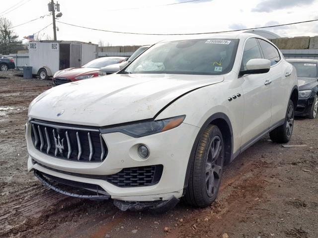 ZN661XUA8JX275948 - 2018 MASERATI LEVANTE WHITE photo 2